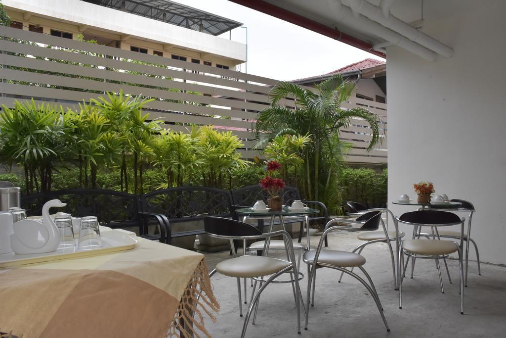 Nrv Place Apart Hotel Bangkok Exterior foto