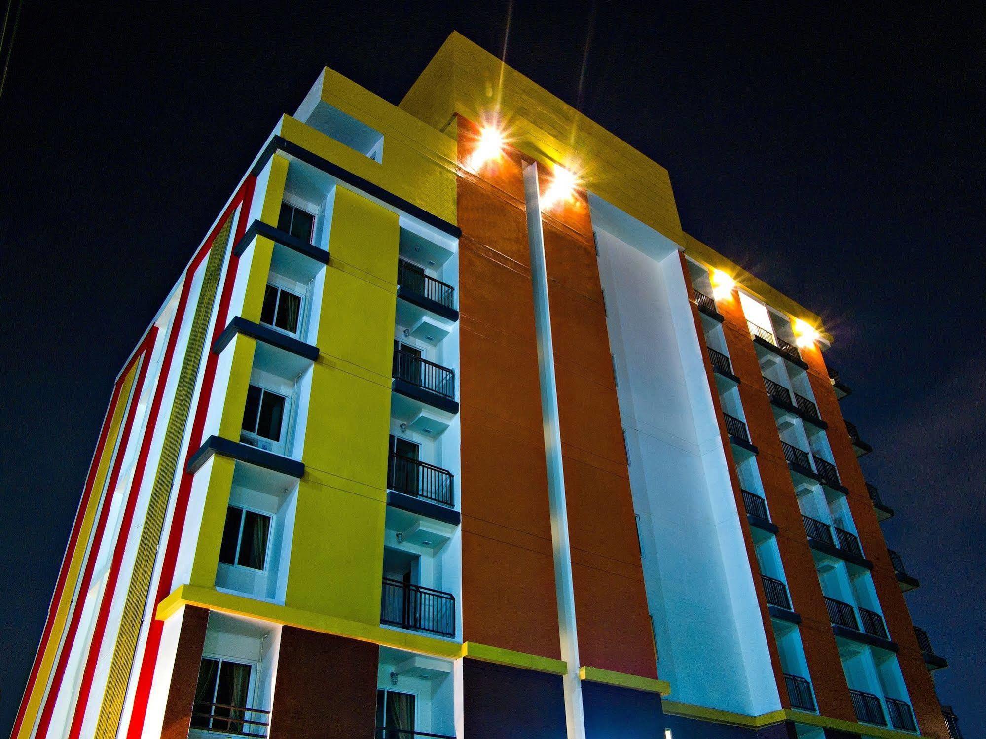 Nrv Place Apart Hotel Bangkok Exterior foto